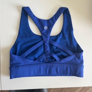 Lululemon blue sports bra size (2) fits like XS